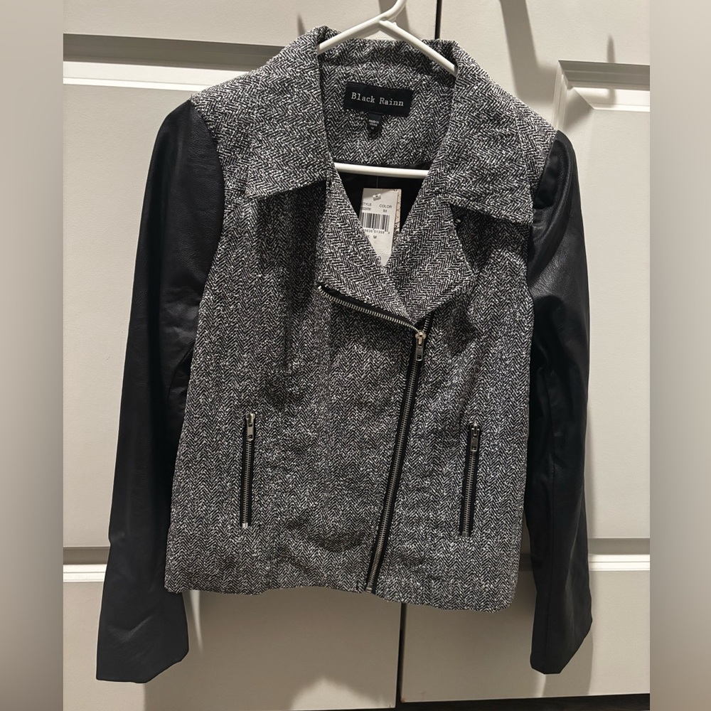 NWT, Black Rainn Women's Herringbone Jacket with Black Leather Sleeves, Size M